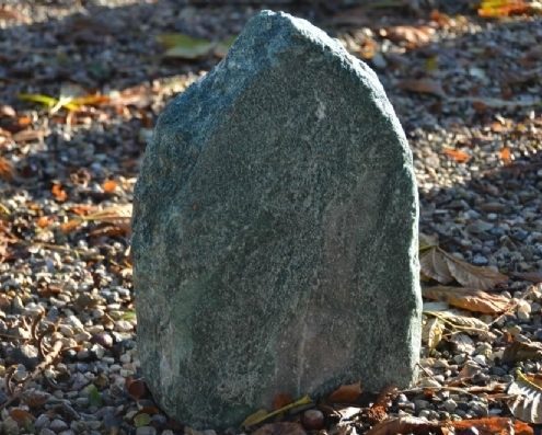 Stenhugger Fyn · Lille sten til gravsted
